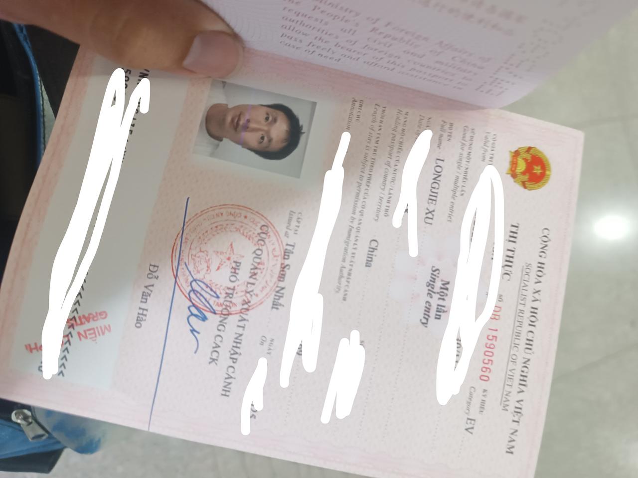 越南还社会主义国家呢[发怒] 给大漂亮挑拨一下就和我们敌对[笑哭] 这么，入境电