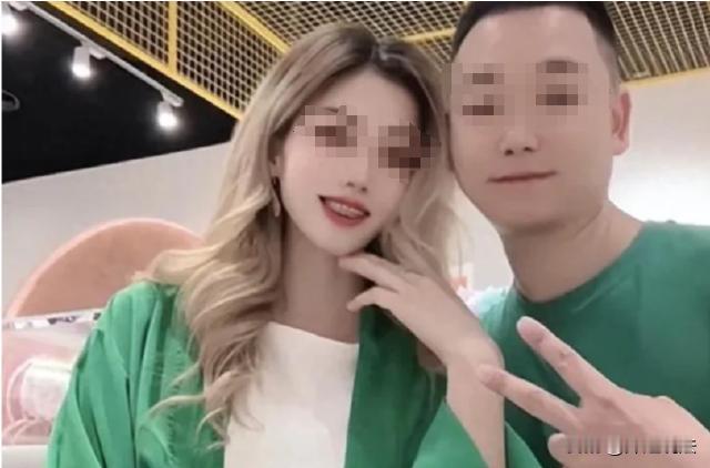 山东，一个小伙子出国包了300亩的农地，一开始语言不通、设备不力，当地有一位包工