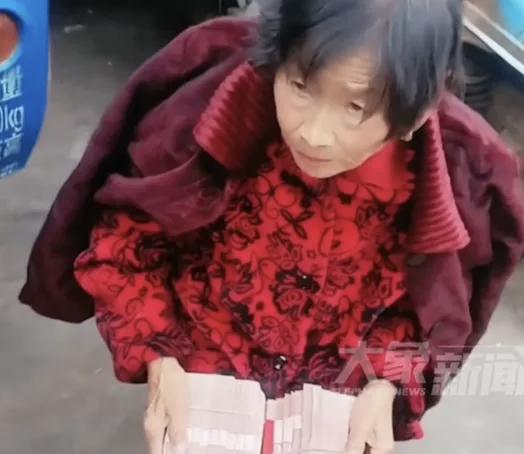 看哭了！河南商丘，一77岁老人节俭到极致，平日里从不乱花一分钱，谁能想到，他离世