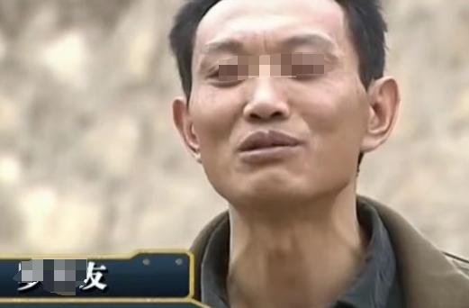 “这是女狠人的天花板！”四川，一男子在外当兵，结婚2年没碰过妻子。可妻子却生了孩