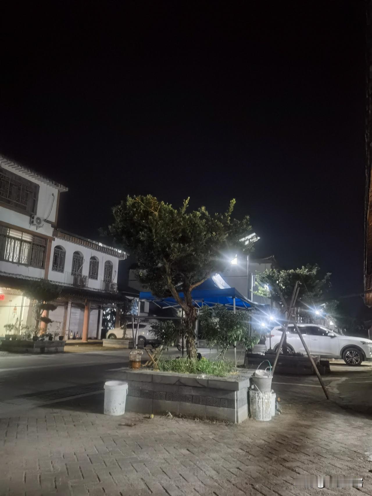 生命非常脆弱，生命非常短暂。
那么，生命的意义在哪里？
我认为，古人所说的性命双