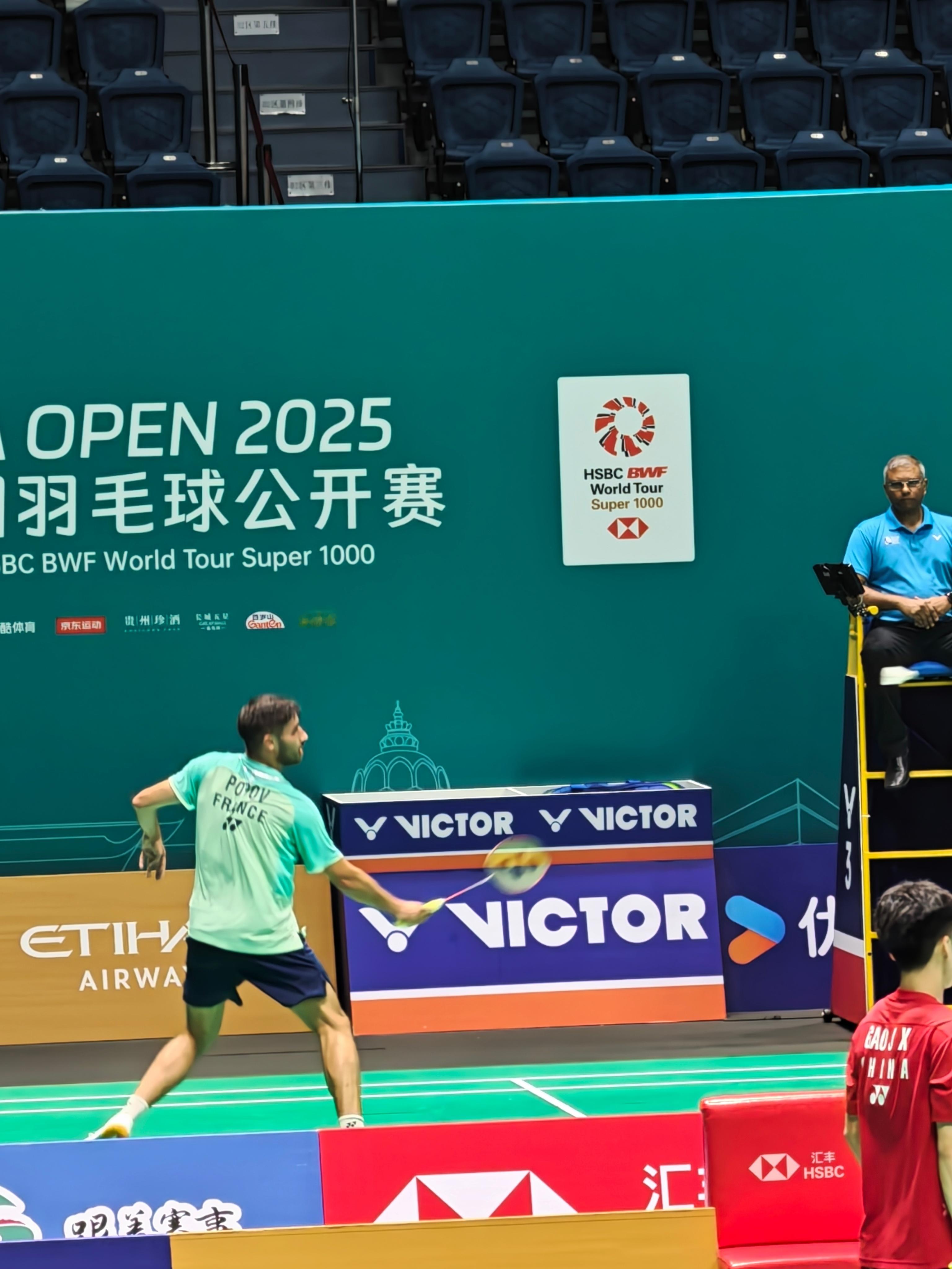 大波波夫🇫🇷 21-17、21-16 🇨🇦杨灿下轮对手：安东森🇩🇰 