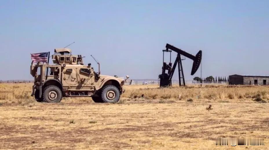 又是4枚。1月29日，叙利亚东部代尔祖尔奥马尔油田的美军基地，遭到火箭弹打击，油