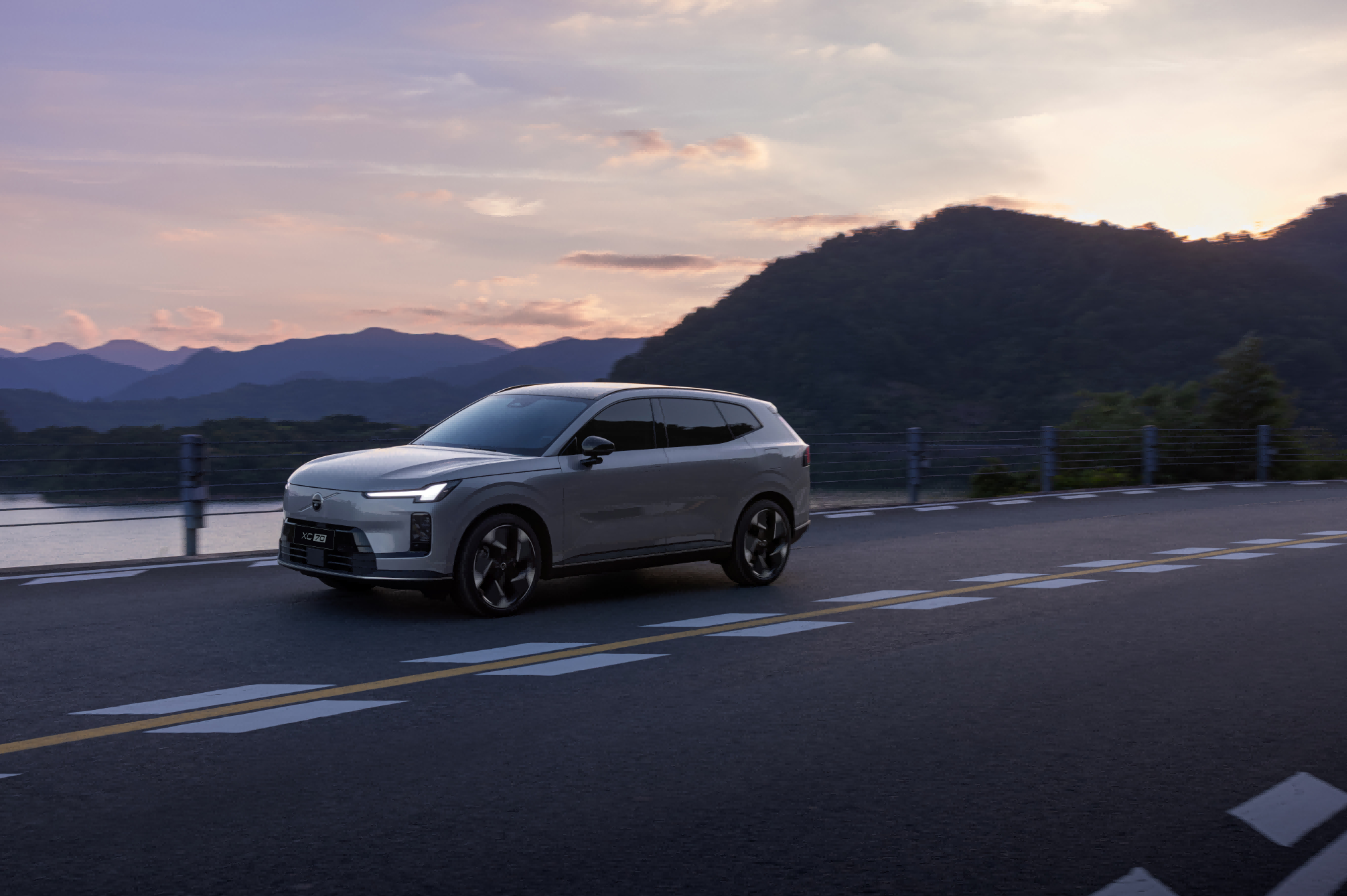 【沃尔沃全新XC70获C-GCAP五星健康安全认证】近日，中国汽车技术研究中心正