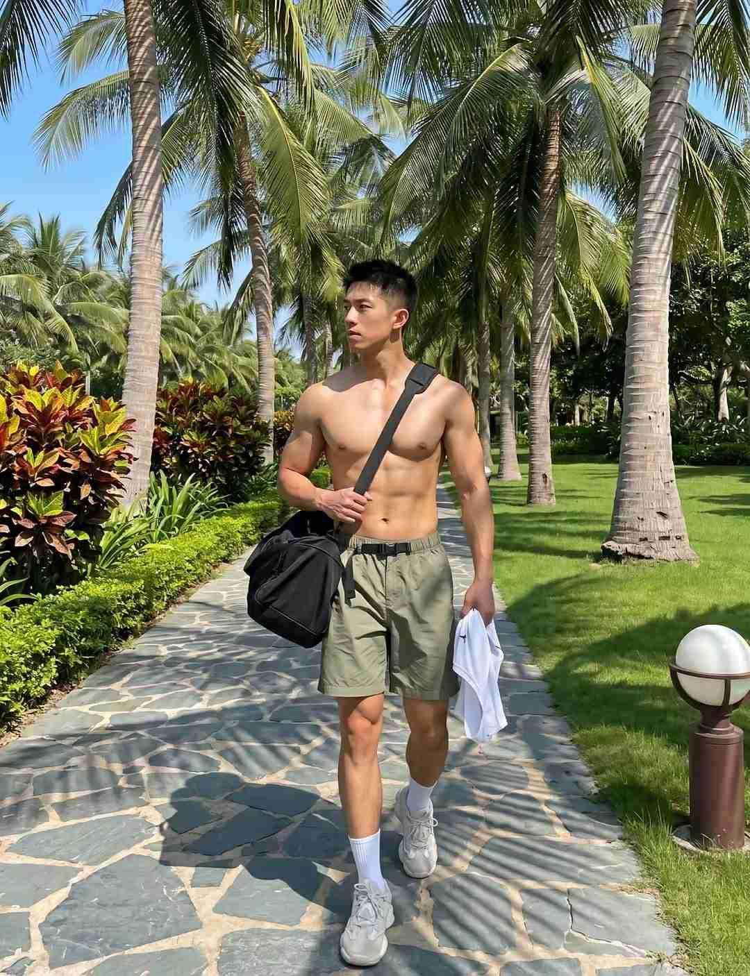 我的今日状态：😁轻松愉快
我这里的天气：☀️晴天