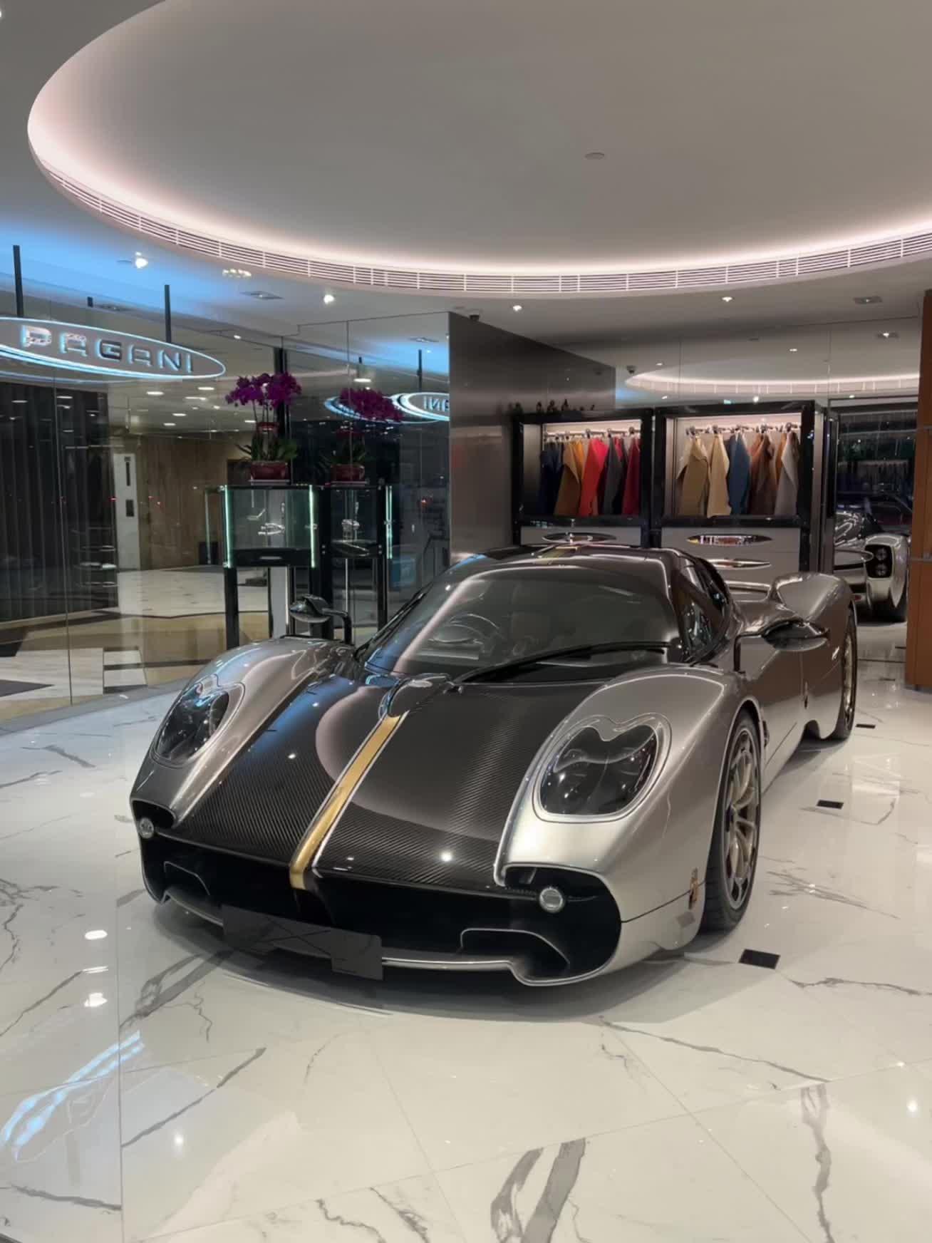 Pagani Utopia