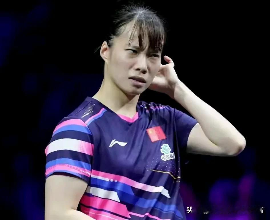 陈幸同开门红，石洵瑶一轮游出局[玫瑰]

WTT香港年终总决赛，首场女单1/8决