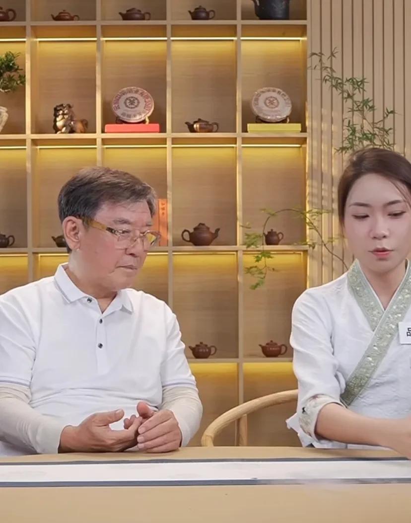 李立群：对不起，他们给的实在太多了，打脸就打脸吧！

从来没见过打脸来的这么快的