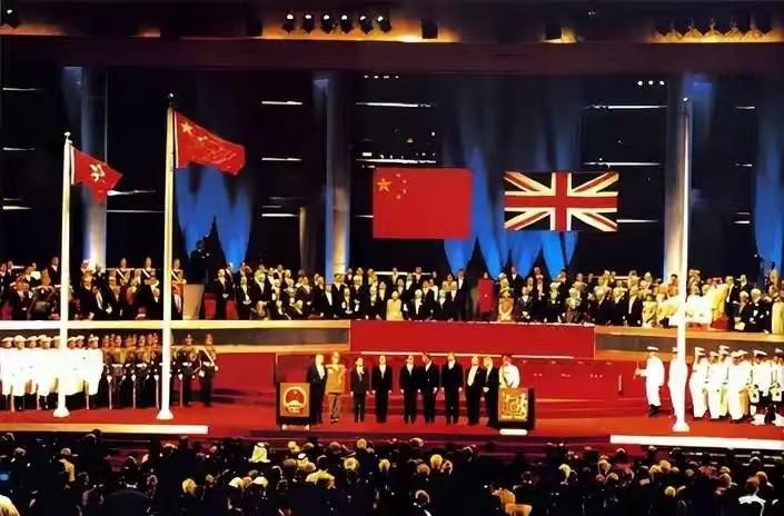 很多人都认为香港之所以能回归，是因为租期到了，但其实根本不是那么回事。如果英国真