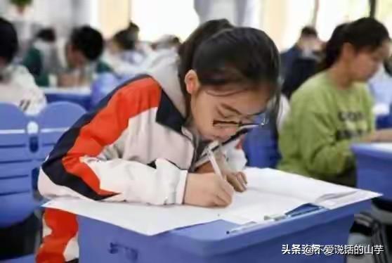 进入高中后才发现  真正的学霸具有这样的特征！
特征一：理科思维能力突出，有着更