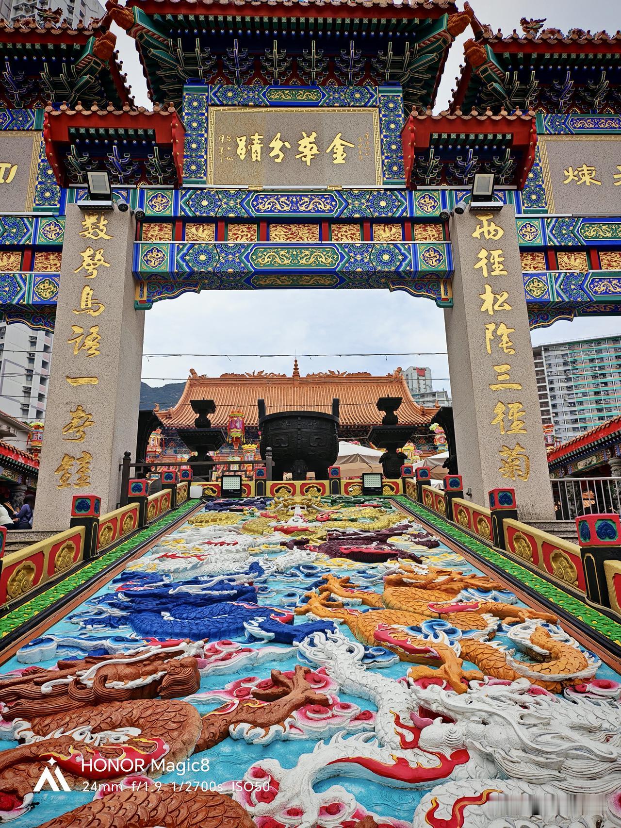 用Magic8定格香港黄大仙建筑之美

漫步香港黄大仙祠，传统中式建筑的精巧细节