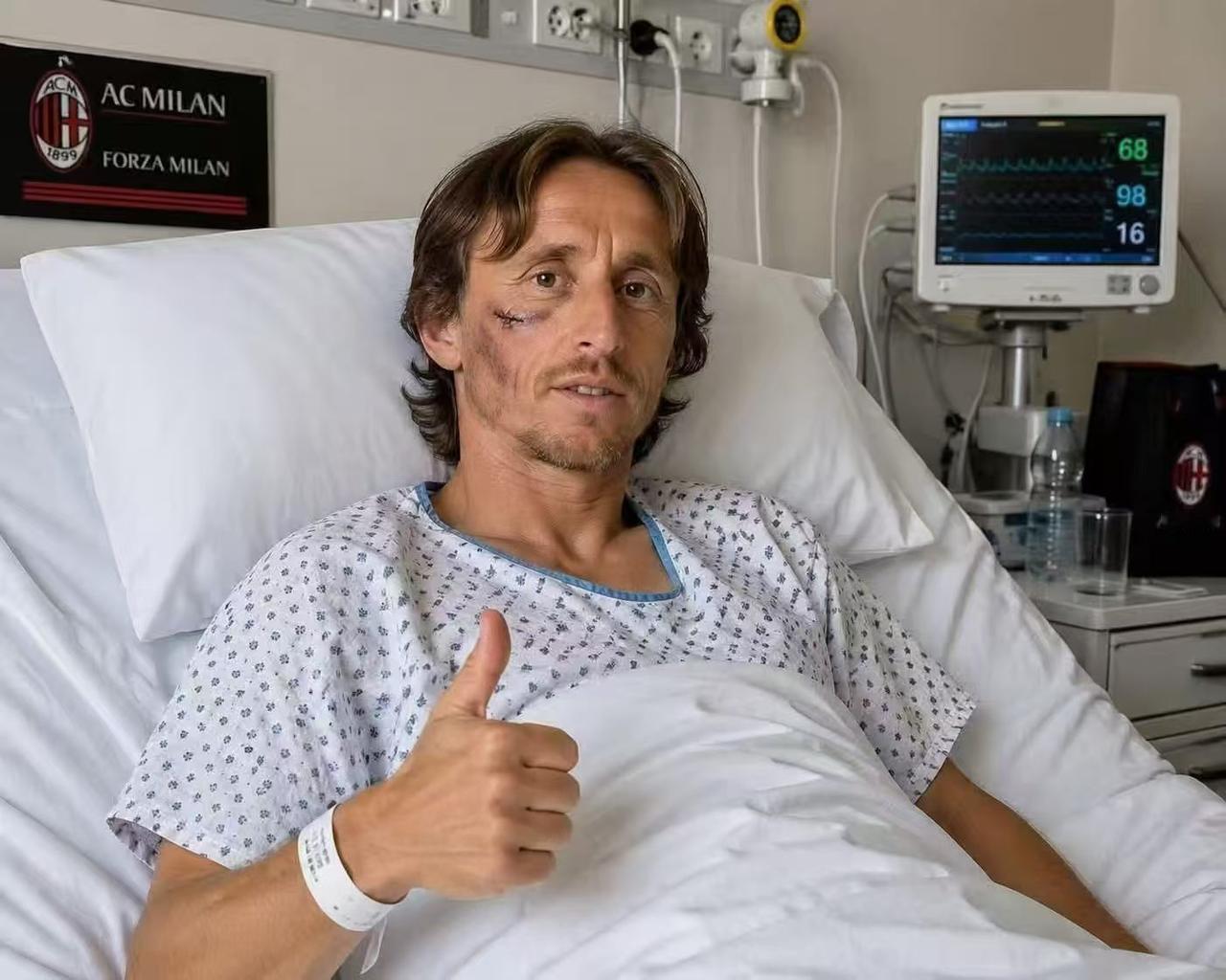 米兰有没有给魔笛交社保啊？
答案是没有。这场莫德里奇伤的很重，脸上缝了好几针，希