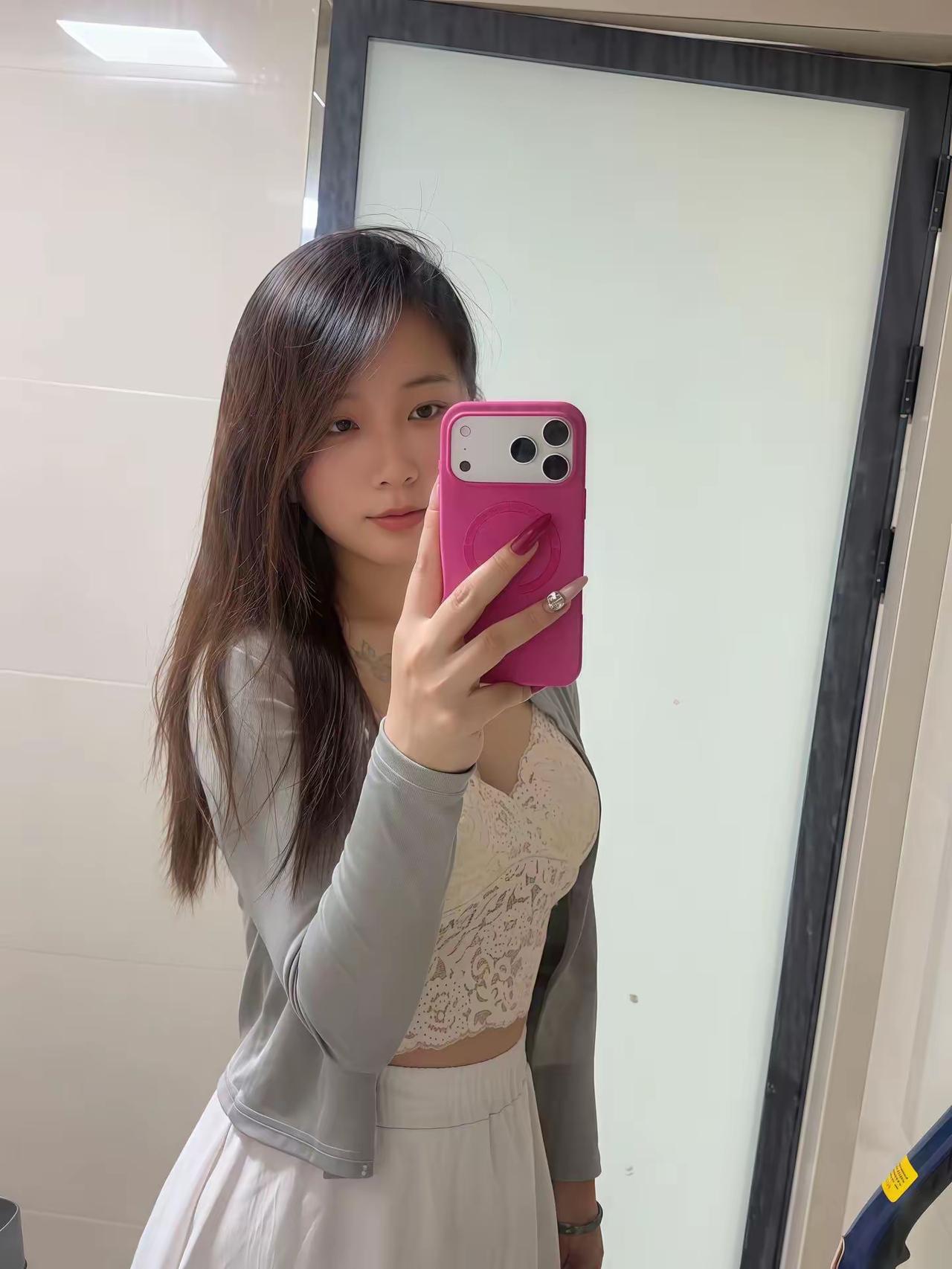 1. 随手对镜记录普通日常✨随拍美照共分享 女生随手拍 温柔风对镜自拍 对镜拍张