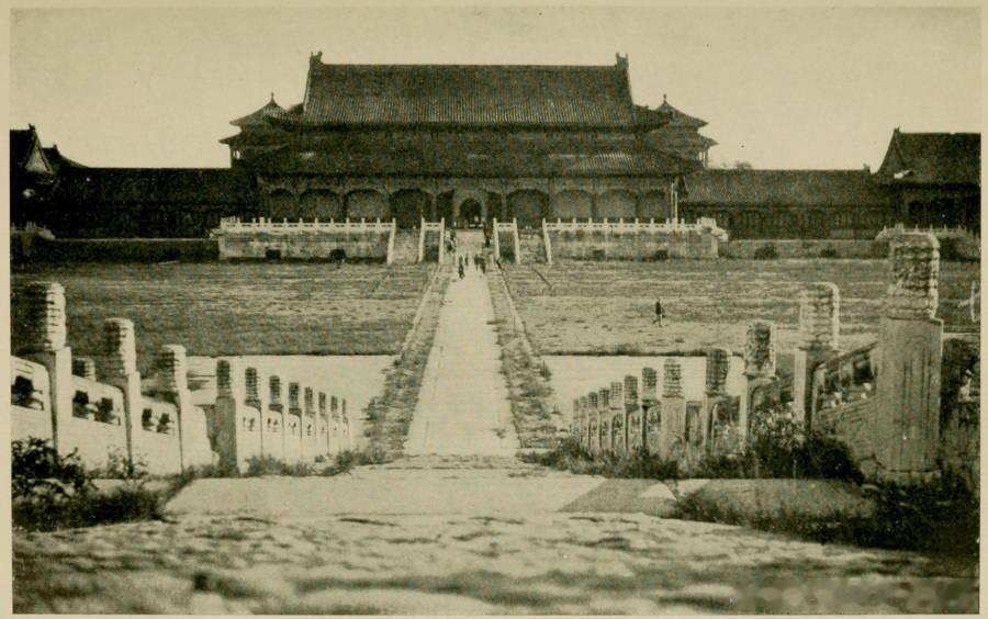 1901年，THE LAST DAYS OF PEKIN老北京 书籍中的插图，老