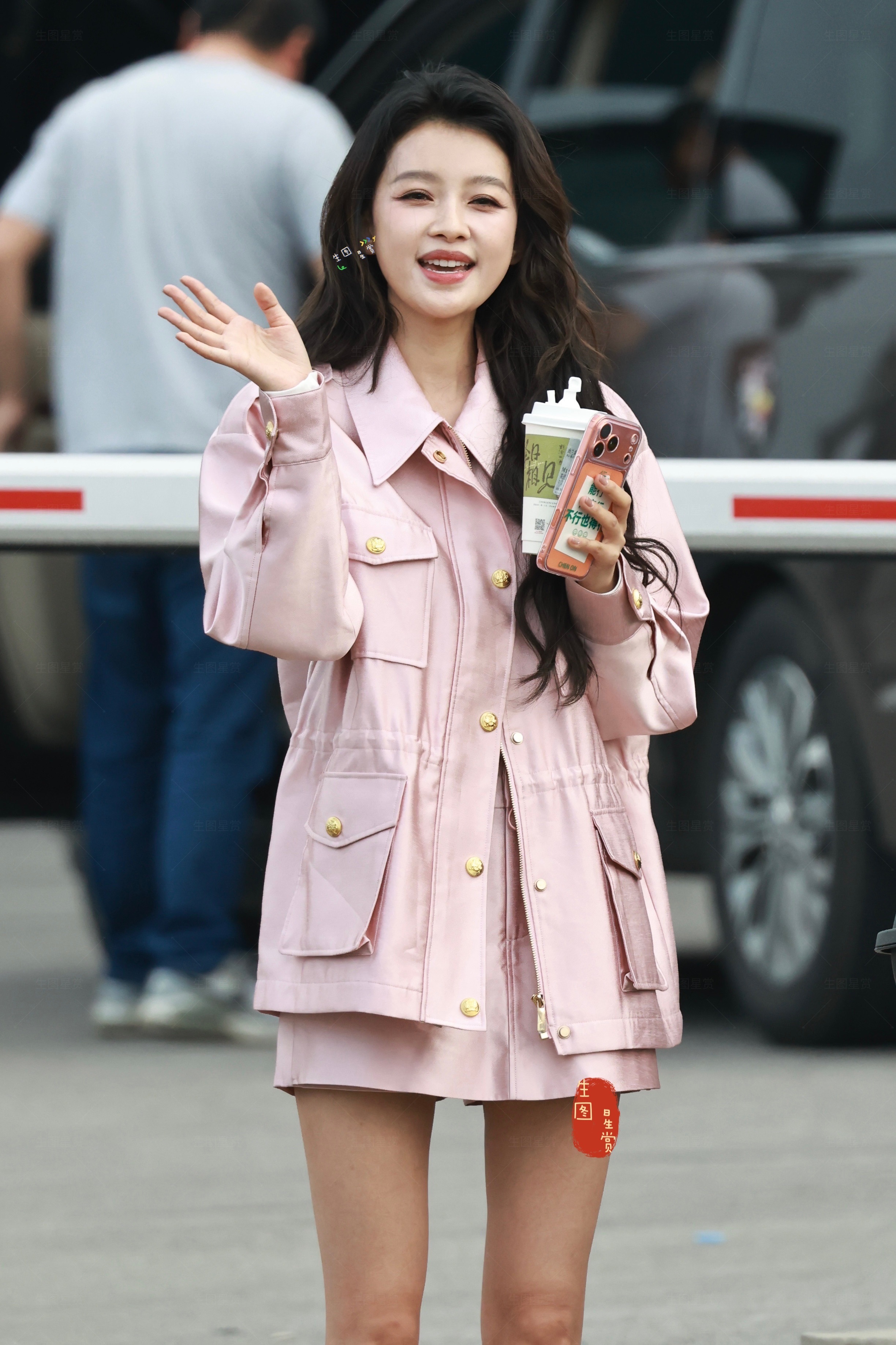 孙怡手机壳亮牌：行 能行 肯定行 不行也得行孙怡乘风2026初见面乘风2026