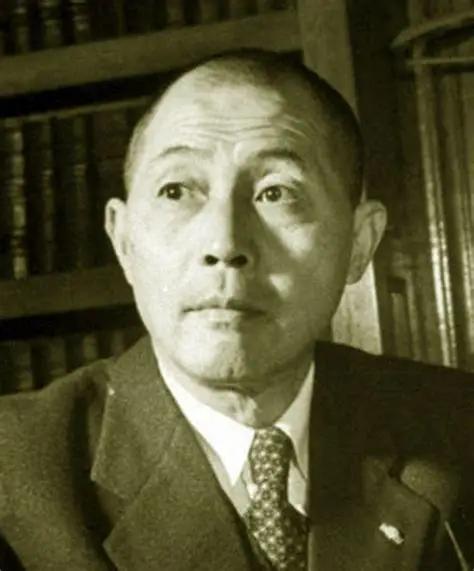 1938年，武汉的战斗刚刚结束，钱大钧的名字在军中广为流传。因为他的机智指挥，中