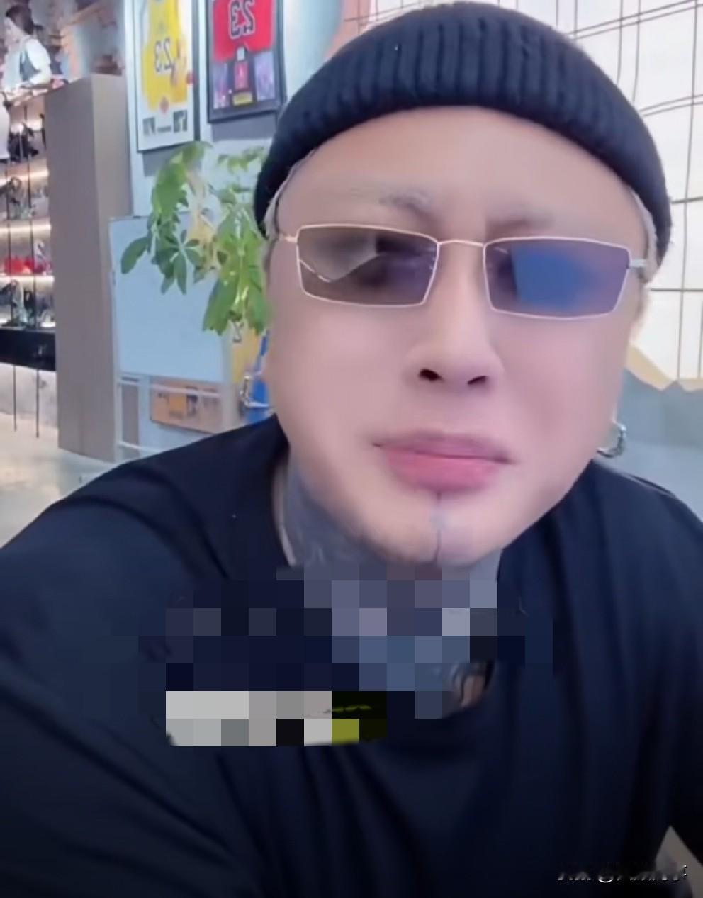 方丈拿老葛“抖包袱”扇嘴巴，808粉丝信以为真！

             今