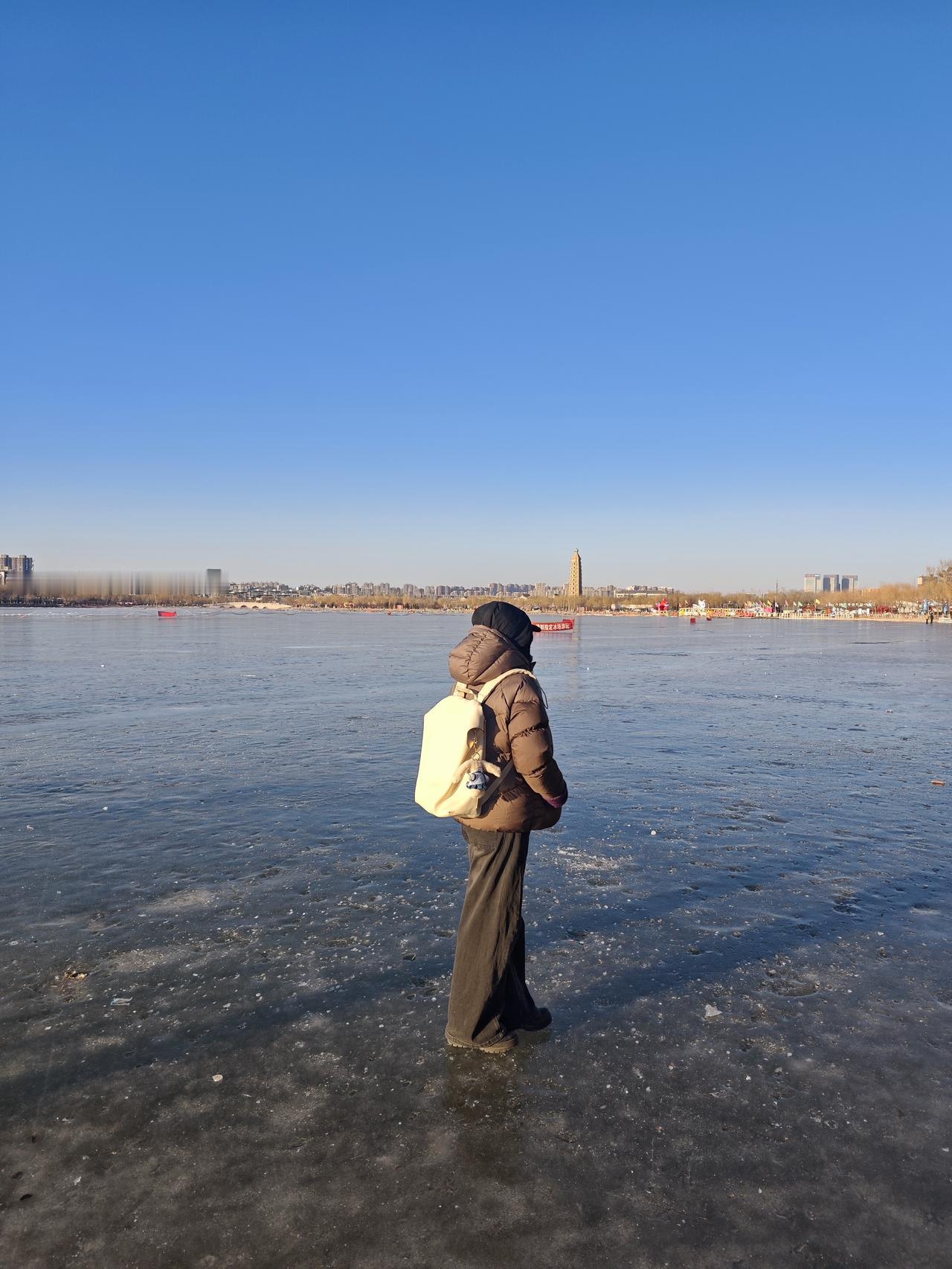 做人最傻的行为……炫耀
做人最大的愚蠢……话多
做人最糟的习惯……冲动
做人最浅