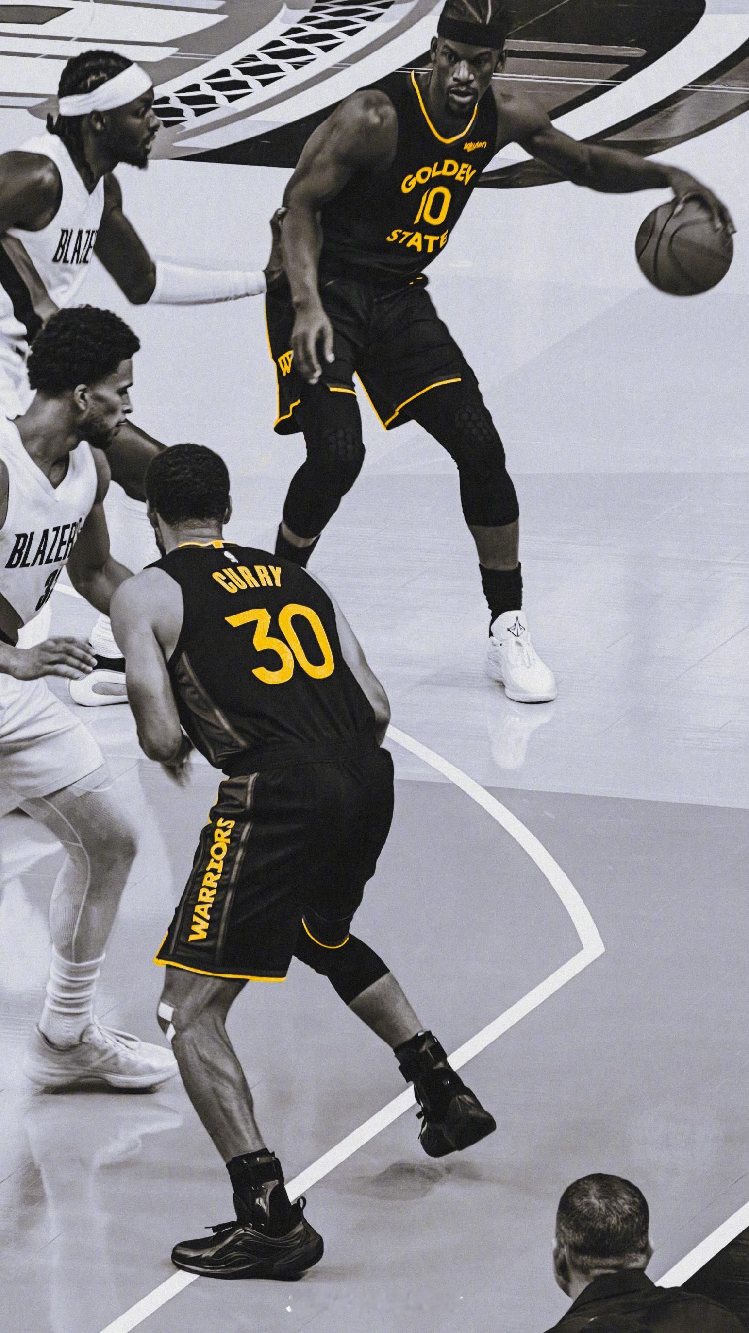 有幸共同在现场见证历史📱 