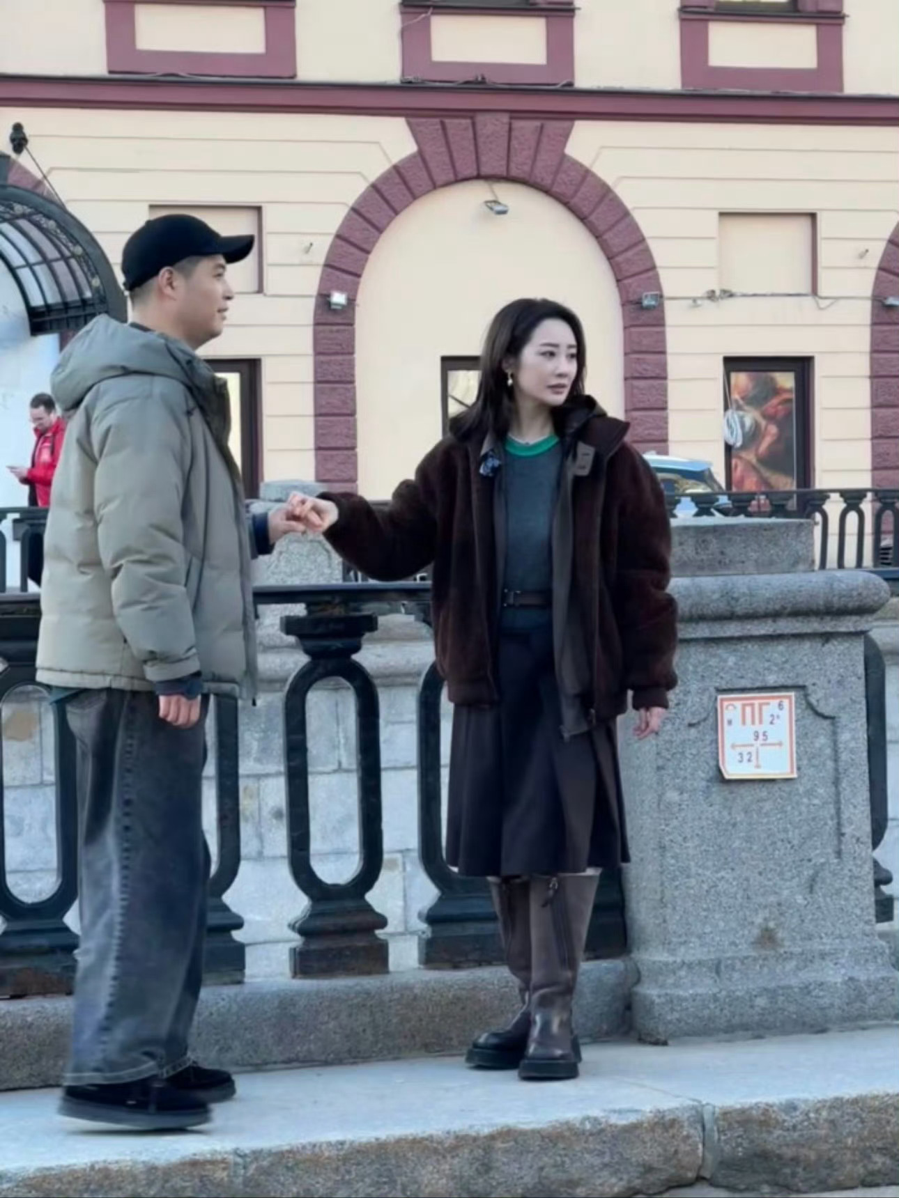 李纯马頔美丽女性和行李工李纯live马頔jpg妻子的浪漫旅行李纯全程美丽在线，执