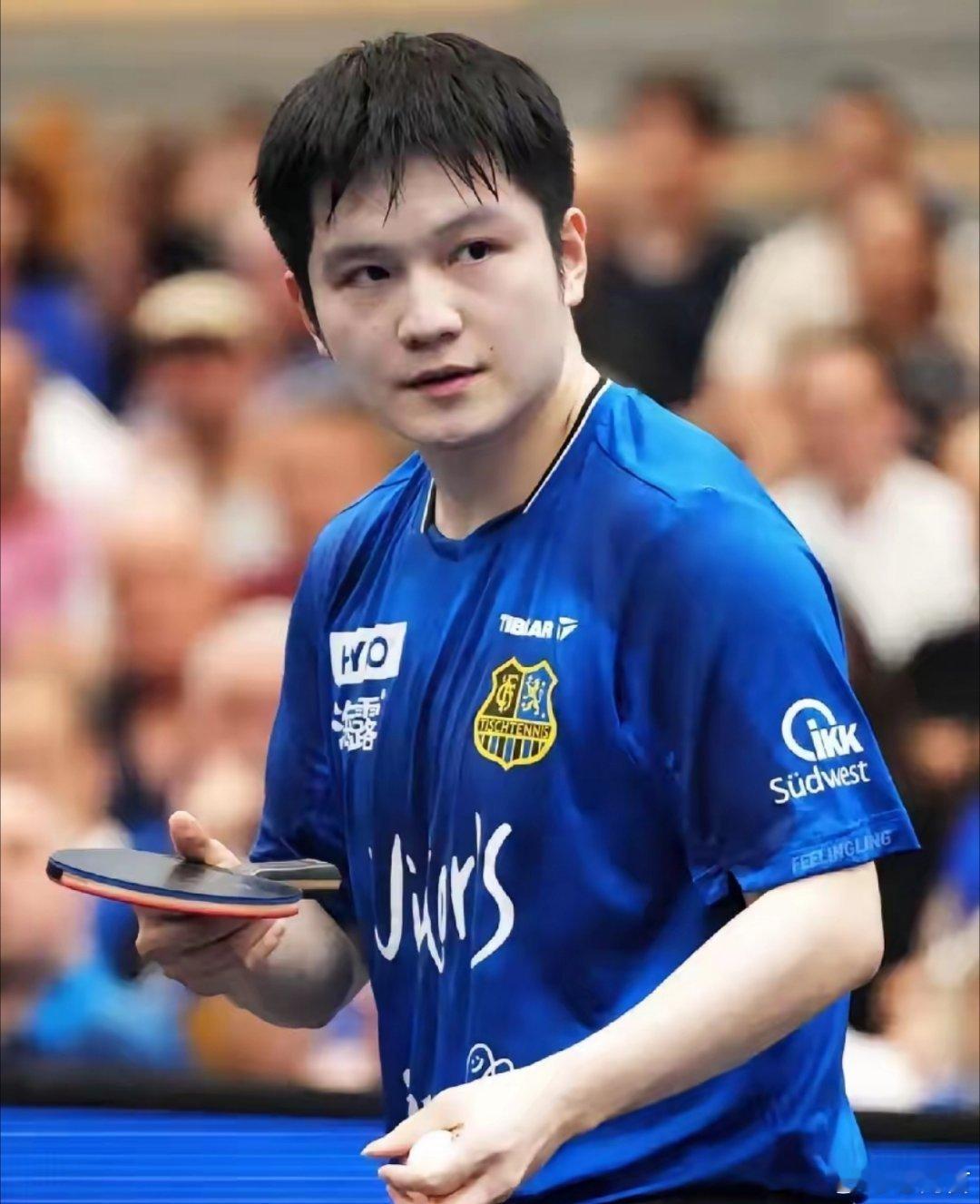 樊振东曾回应是否代表国家队参赛樊振东具备资格，国家队又留有名额，樊振东又从未离开