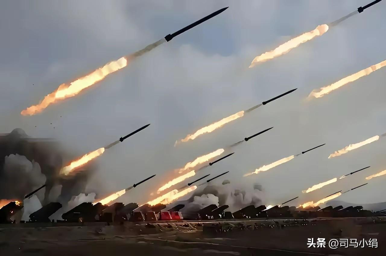 世界各国眼中的四大超级大国排名：
在印度眼中：美俄中印。
在俄罗斯眼中：美俄中法