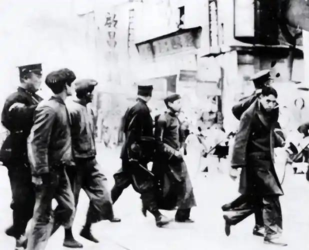 1929温岭地下党锄叛出意外，叛徒咽气前告密，致党组织遭受大破坏。
土地革命前期