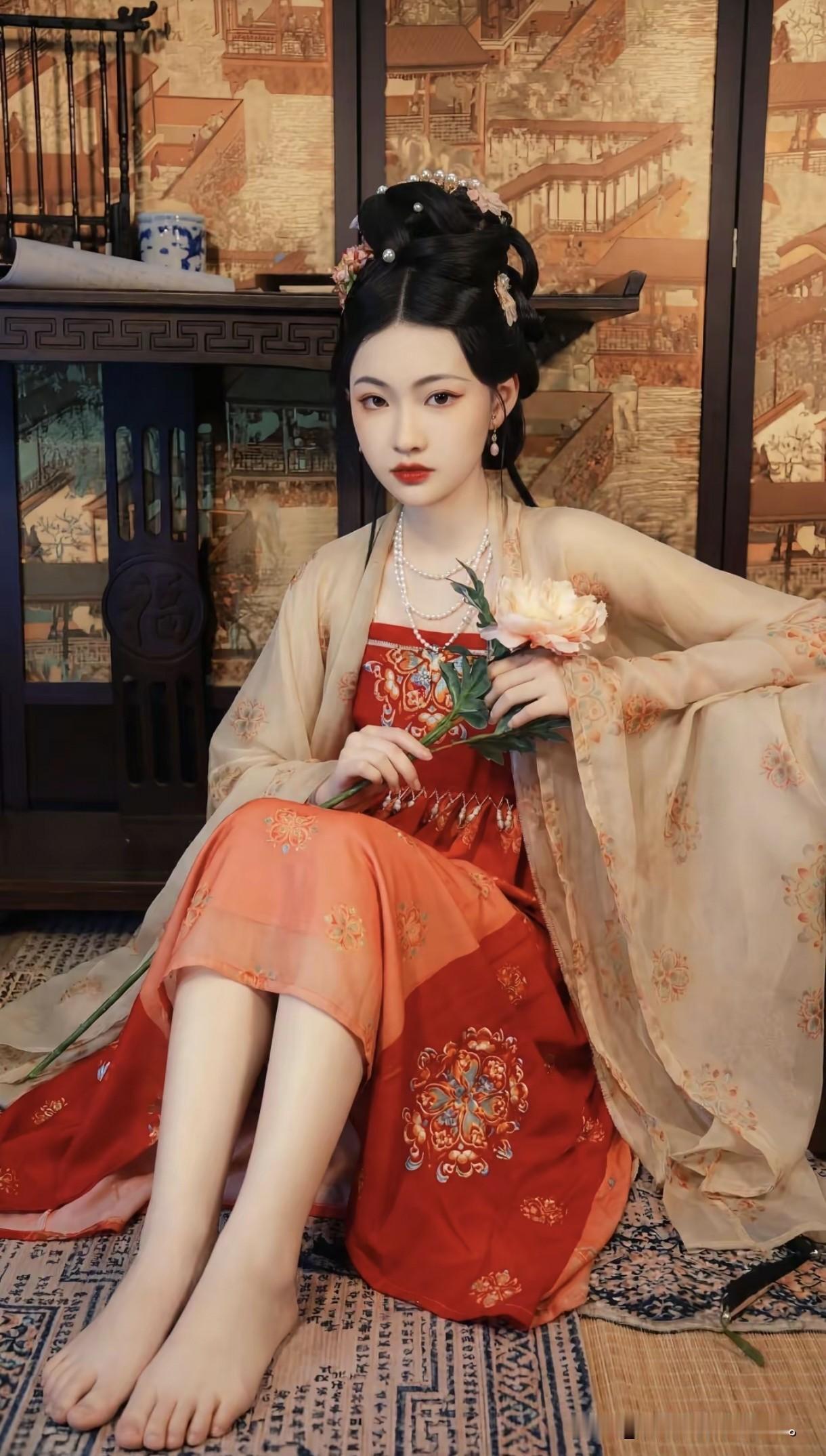 所谓伊人，在水一方；身着汉服，绝世独立。
古风写真 汉服日常 国风大赏 仙气飘飘