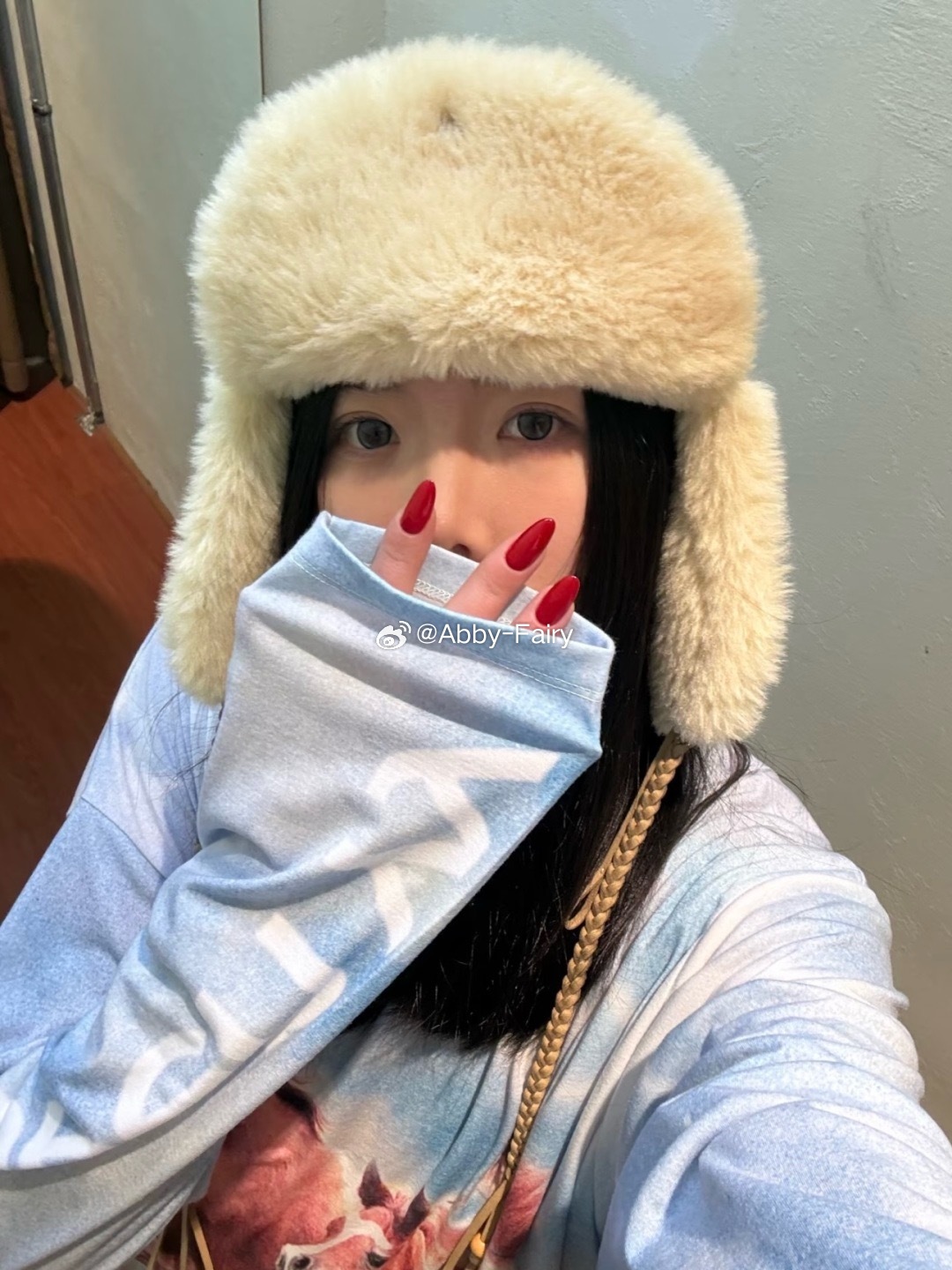 🐎马年旷野里的风🌊Open风赤色骏马不被定义的时髦感，把旷野的自由感焊在身上