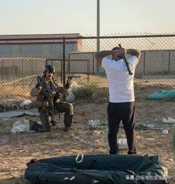 这一幕可以做一幅“世界名画”，列入美军名人堂了。

在现代战争史中，这名美军飞行