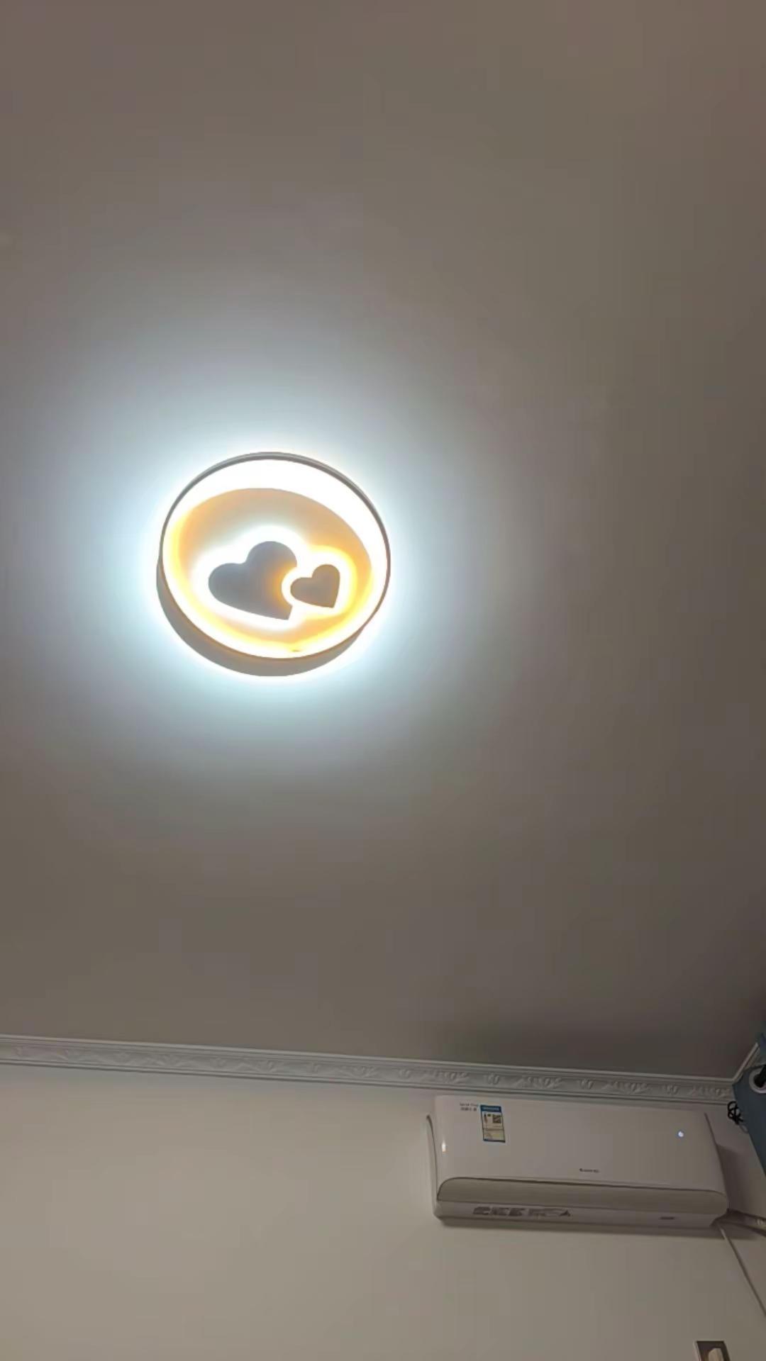 是不是地震了，我感觉俺家房子在转圈