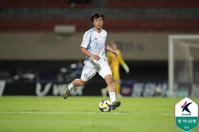 高丞范要去水原三星了，这么好的球员，和蔚山高层闹翻了，unhappy了，基本是最