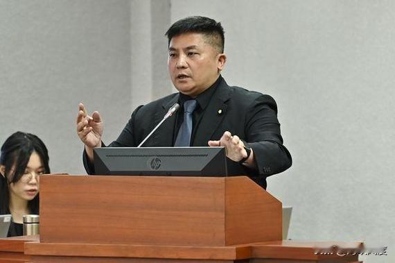 国民党中央27日协调宜兰参选人，吴宗宪26日强力造势，外界质疑党部不公，党内对手