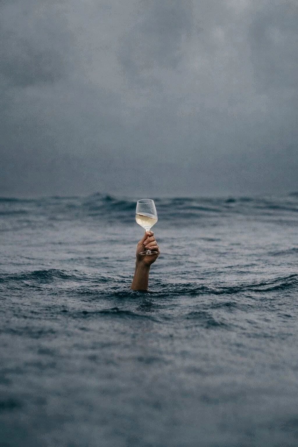 为什么中国的老板都喜欢让员工无偿加班，而不是高效完成工作一个高情商回答是这样说的