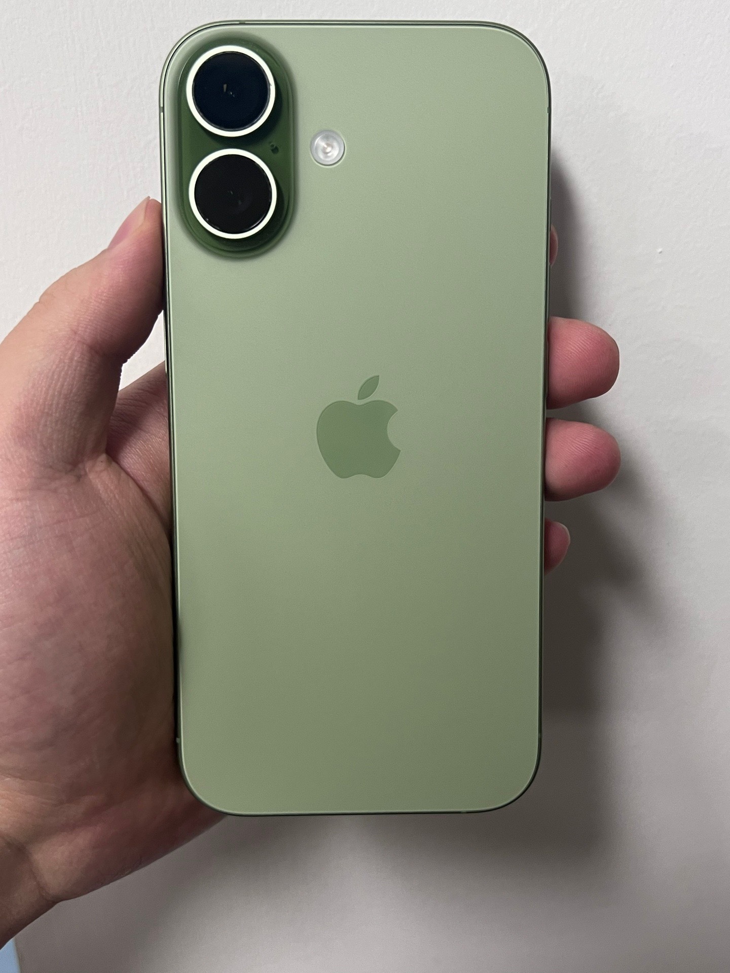 你敢信用了两个多月的iPhone 17-256只亏了小几百