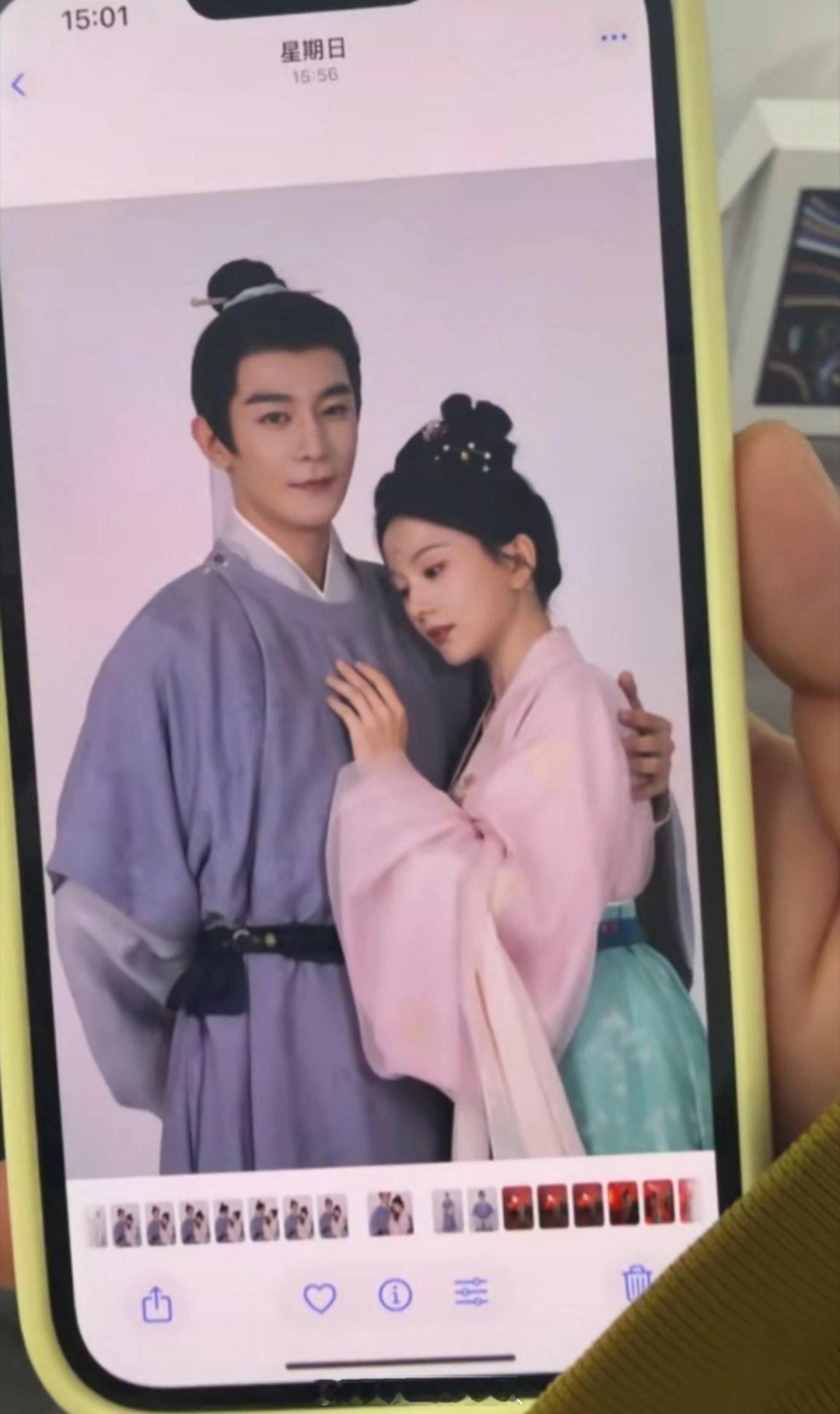 于正直播发的夏之光金吾不禁定妆照，这两套看上去都还不错诶，这个李明书有一种书生到