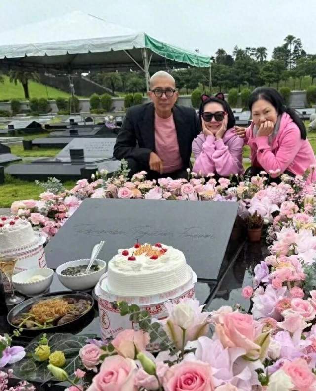小S说明年我就比她大了，大S冥诞，金宝山的风雨把所有人都吹哭了