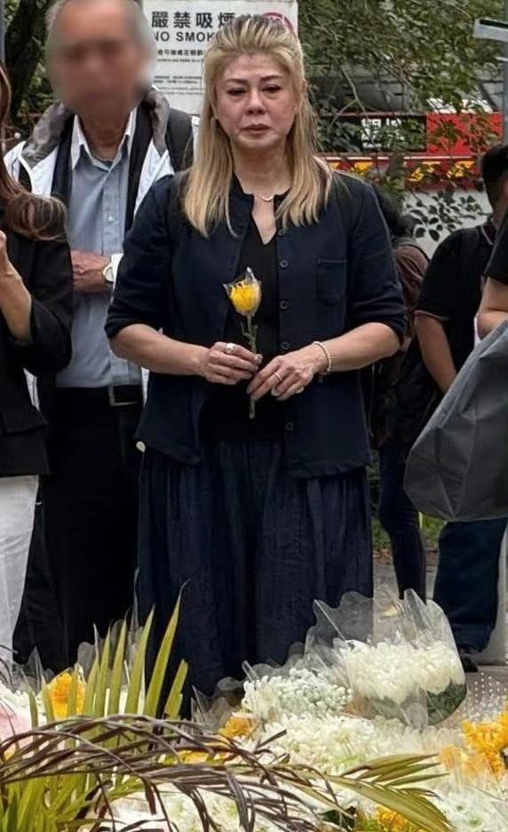 大埔宏福苑日前发生5级大火，曾出演过tvb版《笑傲江湖》“任盈盈”的梁艺龄（原名