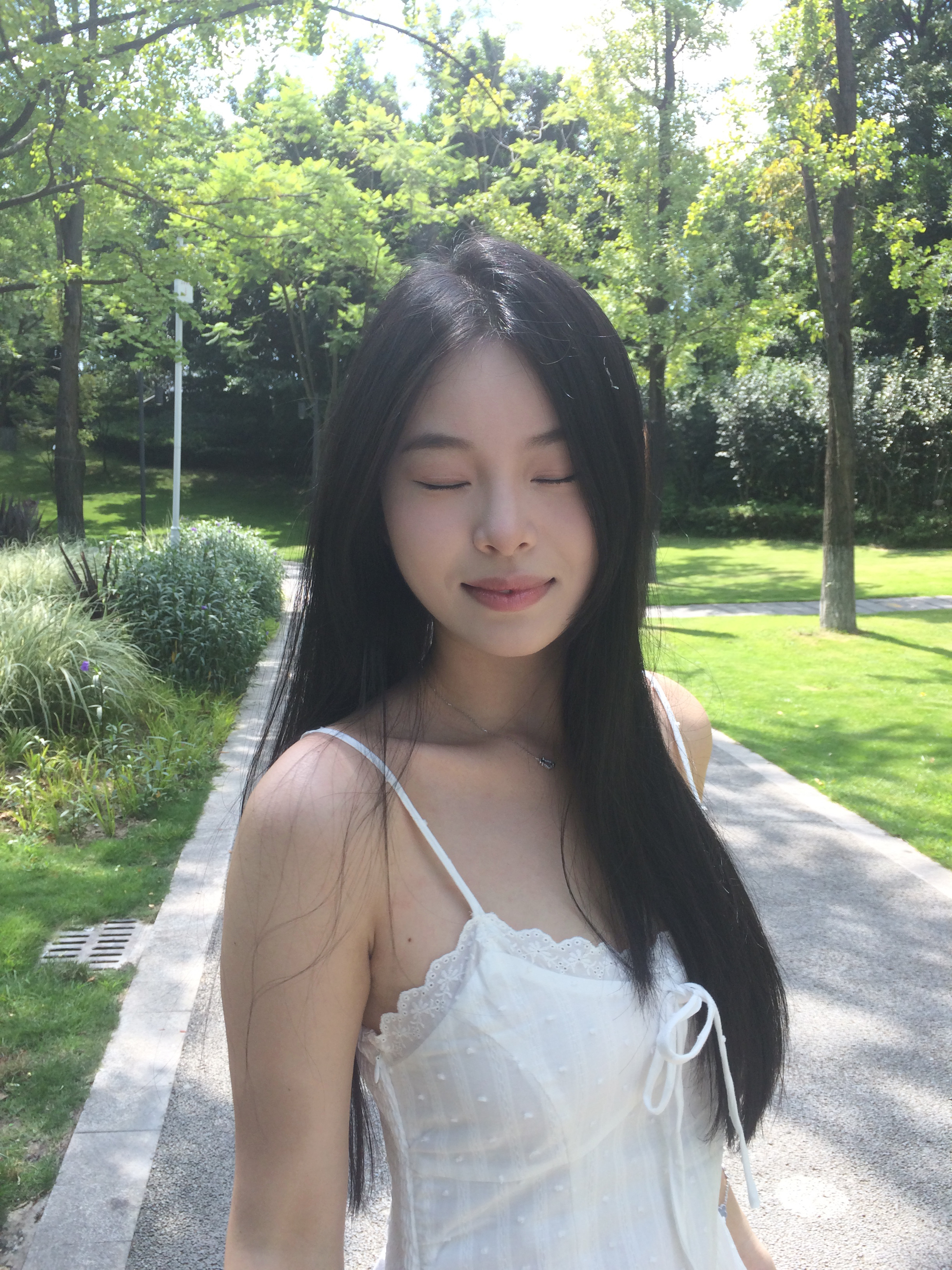 那么完美角度的一张图我竟然闭眼[裂开] ​​​