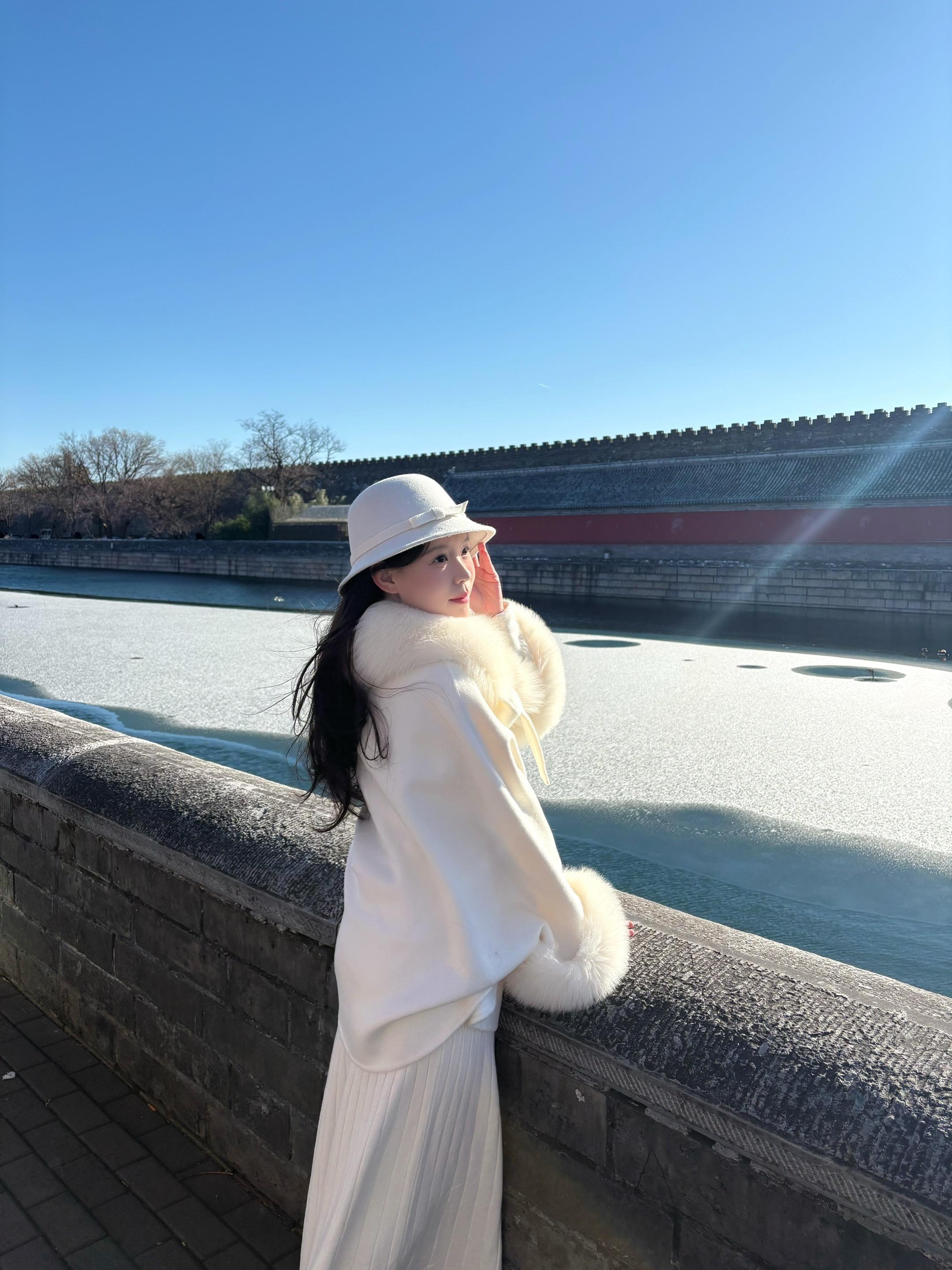 等到了冬天 我们再去北京的胡同散步好不好