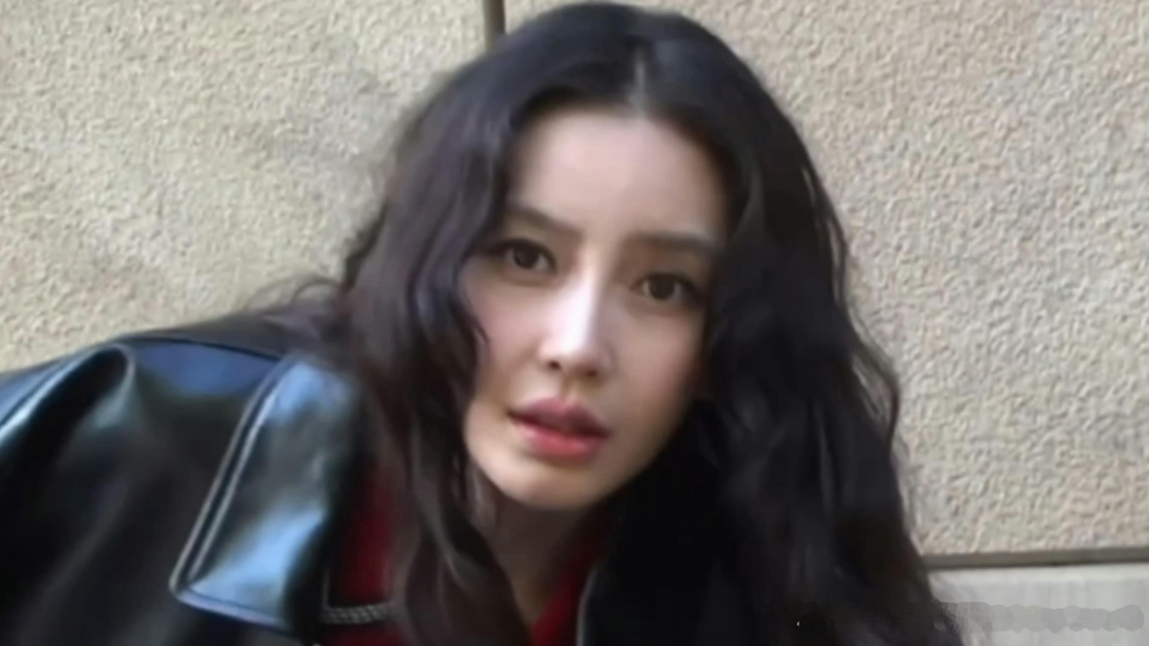 angelababy[超话]angelababy 拒绝网络暴力，维护网络和平！ 