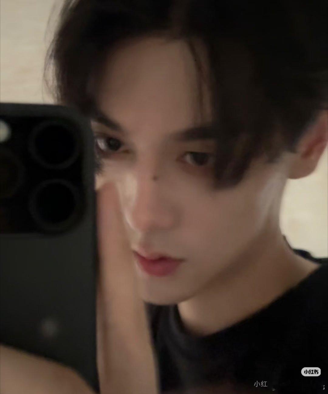 txn “很庆幸能在炽热的青春里遇见你。”  𝐈 𝐚𝐦 𝐯𝐞𝐫𝐲 