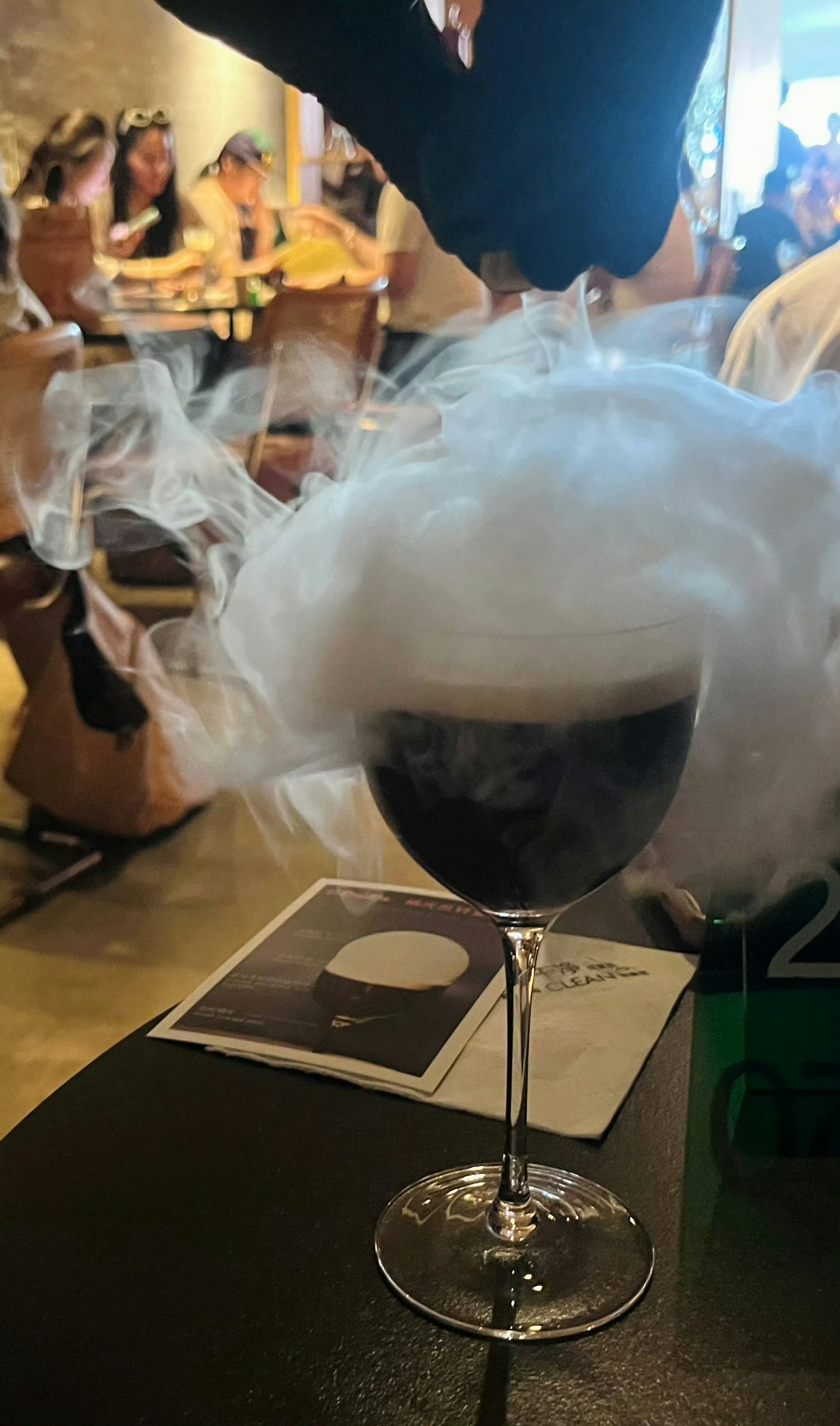 像我这样的人 不抓紧我就等于放弃我 谁更爱我 我就偏向谁  太原·天美新天地