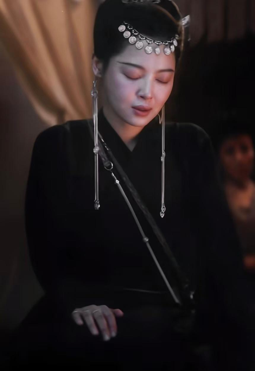辛芷蕾到底是怎么做到把情绪演得这么真实的？目睹唯一亲人倒下，那种崩溃不是演出来的