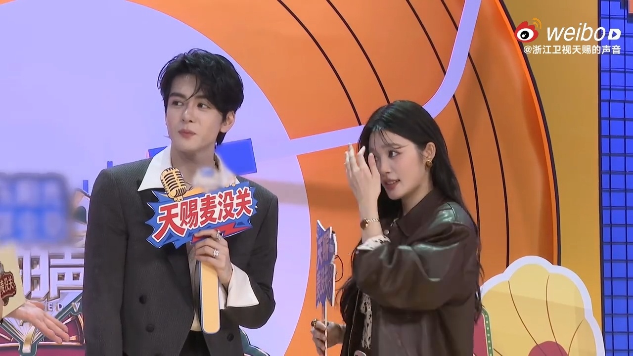 姚晓棠曾舜晞一个镇上的姚晓棠曾舜晞是老乡晓棠和晞哥，一个镇走出来的两个音乐梦。世