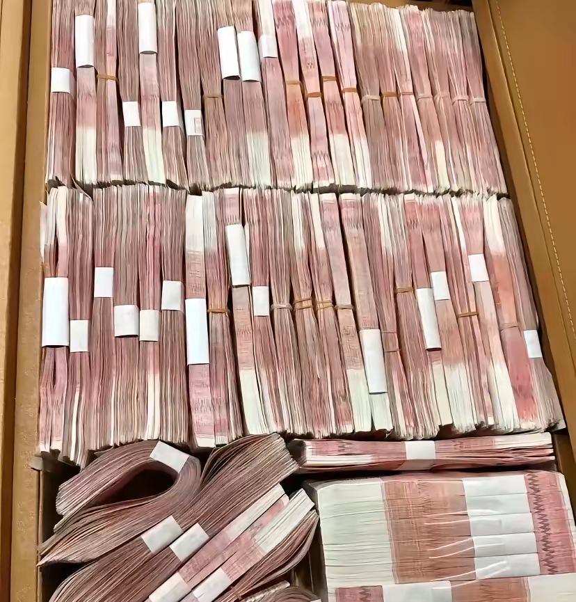 我将严格保留指定首句，以重度口语化风格结合民间接财习俗、普通人求财的真实生活细节