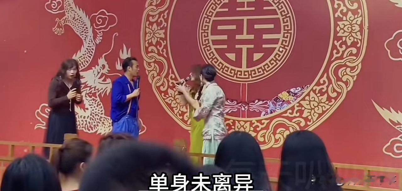重庆，一相亲舞台现场，一名女子上台，在聊到自己婚姻状况时，女子称自己是单身未离异