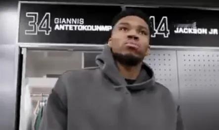 雄鹿球员扬尼斯-阿德托昆博接受媒体采访，被问及20年前的今天科比砍下81分时他在