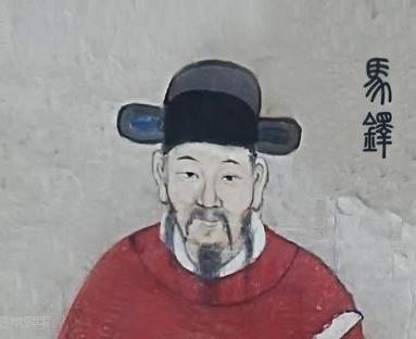 1411年春，马铎在进京赶考的路上看到有一个女子的尸体在路边暴晒。他于心不忍，脱