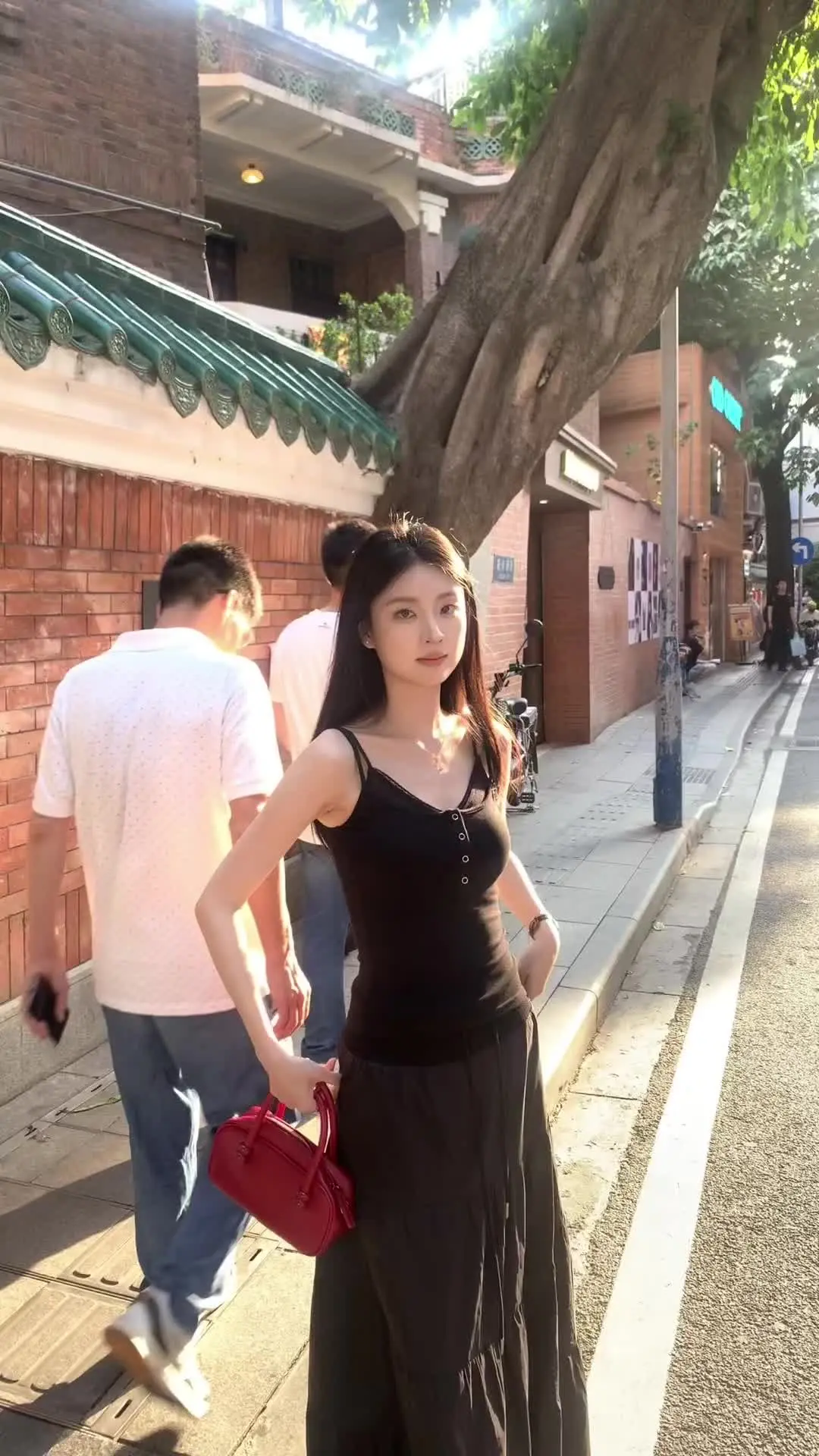 通勤一听这首歌我就觉得自己是都市文女主 我永远这样明媚、坚韧、倔强 看...